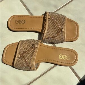 GBG Los Angeles Brown Tan Slide Sandals with Chain Trim and Dangle Charm